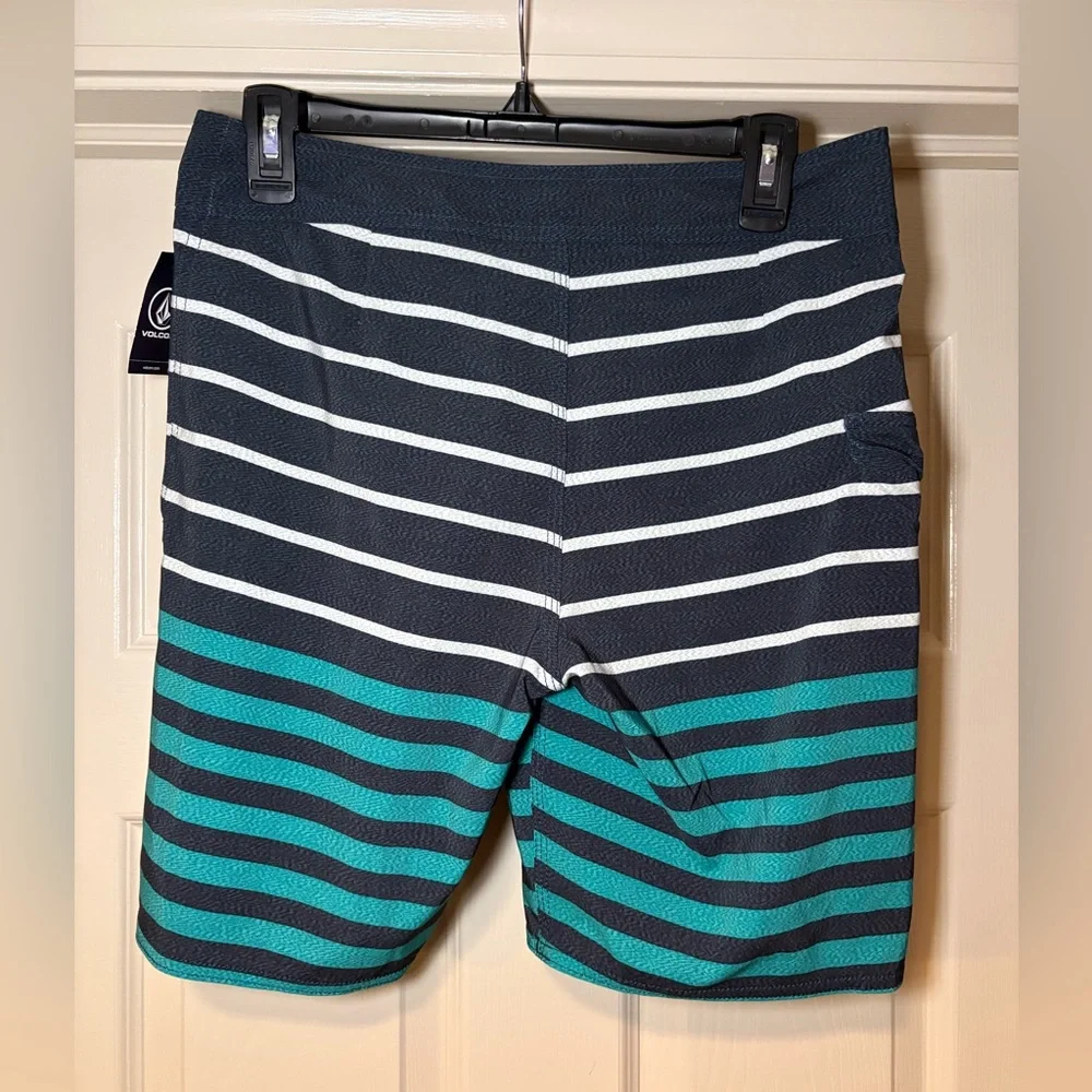 NWT Volcom Boys Quarta Static Mod Board‎ Shorts Surf Swim Summer Vacation Resort